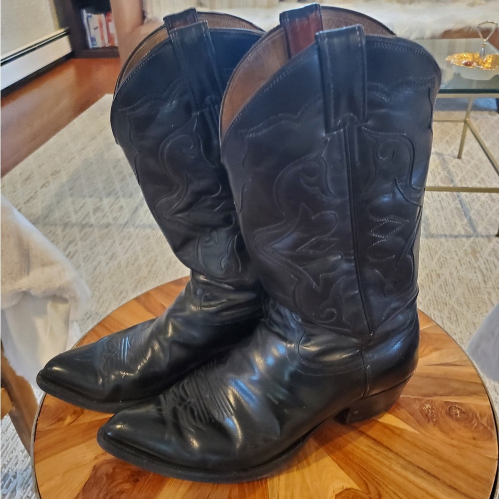 Black Cowboy Boots